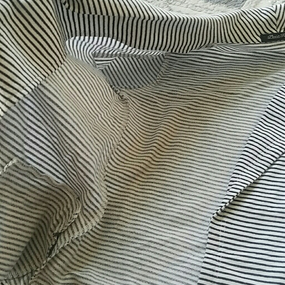 *Bundle Item* Striped Blazer - Picture 5 of 7